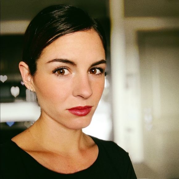 Meet your Posher, Ashley - Picture 2 of 8